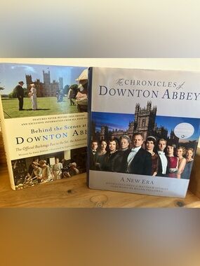 Downton Abbey 2 Coffee Table Books & Bookmark TV Series Memorabilia Dan Stevens